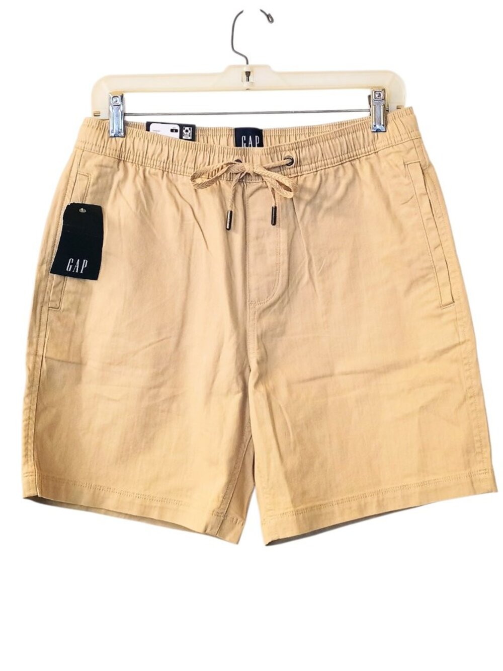 NEW With Tags  Men's GAP Pull On Khaki Shorts Size Small